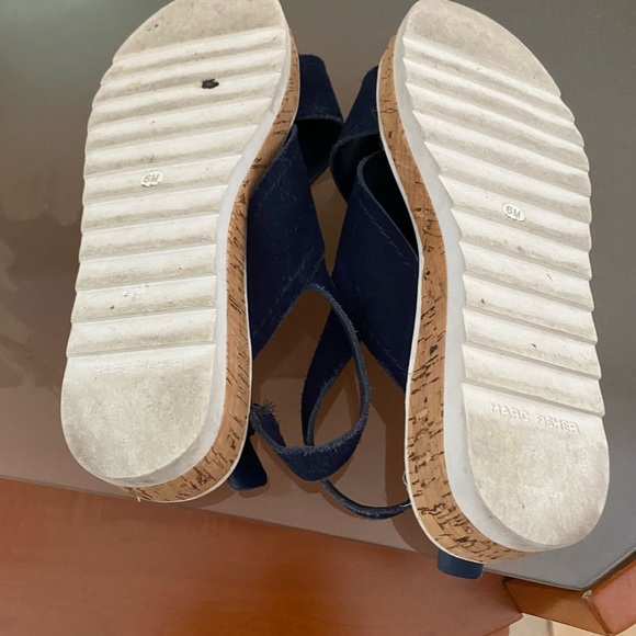 Sandals 🩴 - Picture 4 of 4